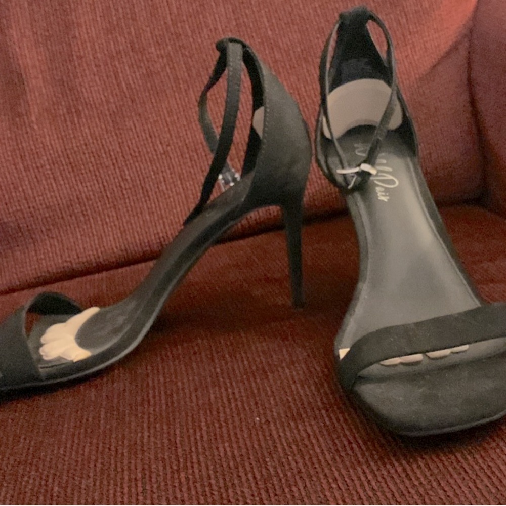 Black heels